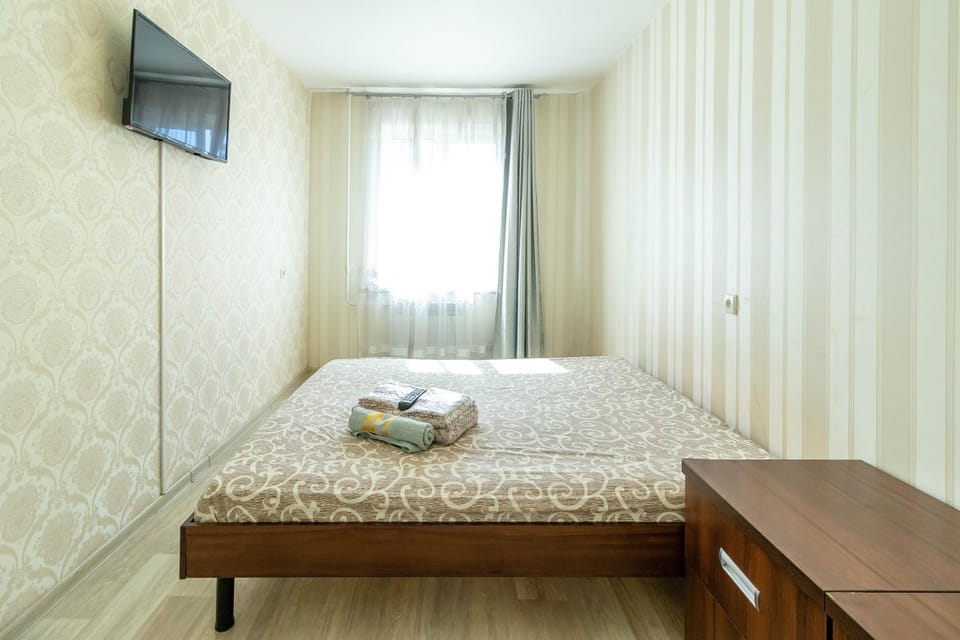 Bed, TV and multimedia, towels, towels