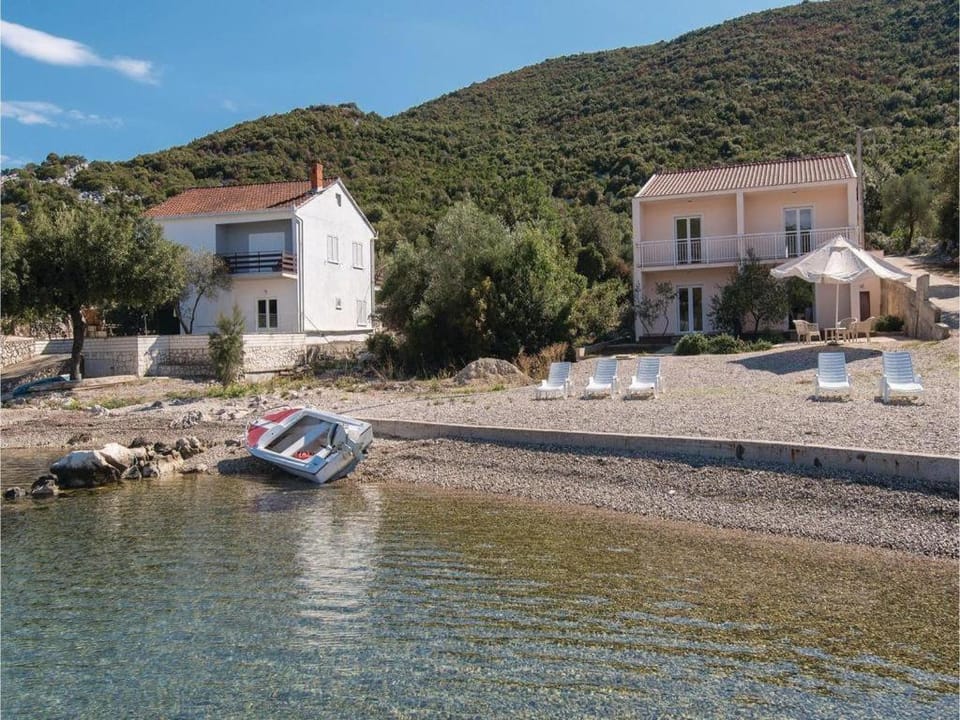 Holiday home >Nikola< Brijesta House in Putniković