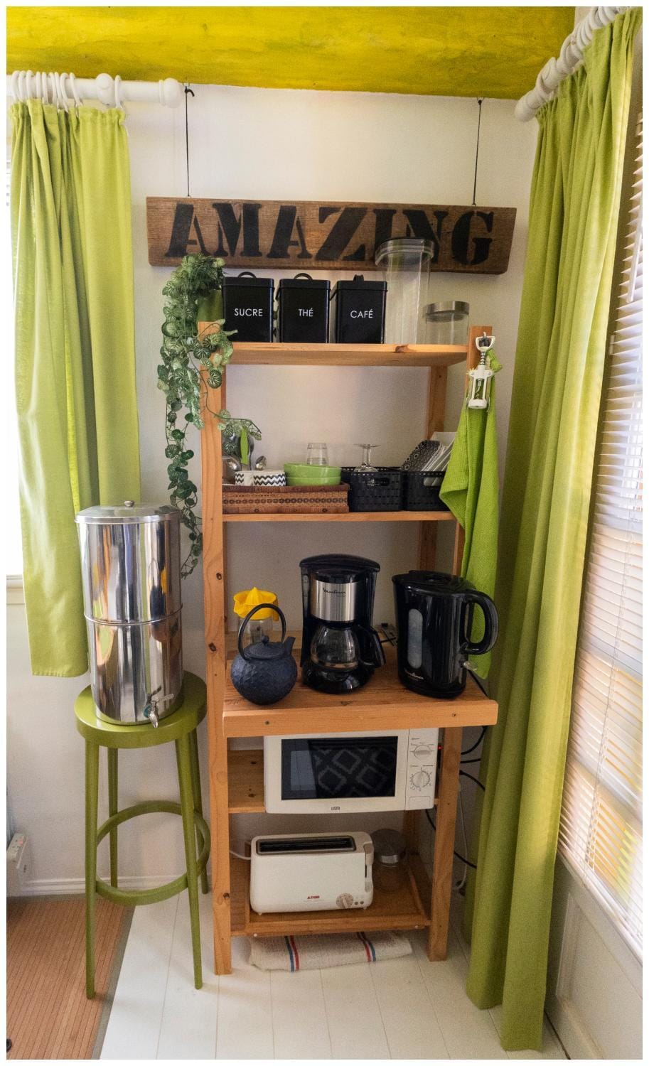 Coffee/tea facilities, toaster