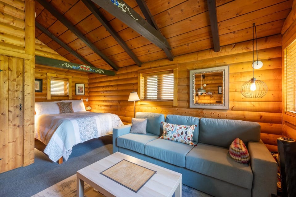 Rocky Mountain Cabins and Home Cabin in Columbia-Shuswap A