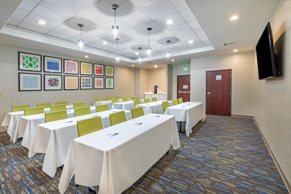 Meeting/conference room