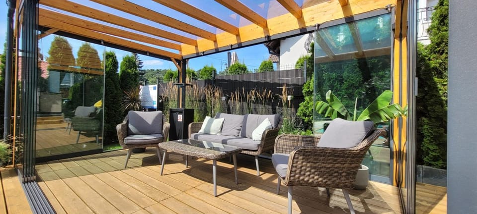 Garden, Seating area
