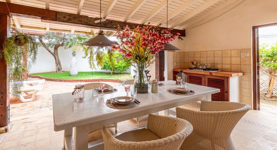 Day, Dining area, Garden view