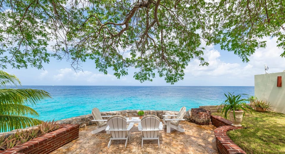 Garden, Seating area, Sea view