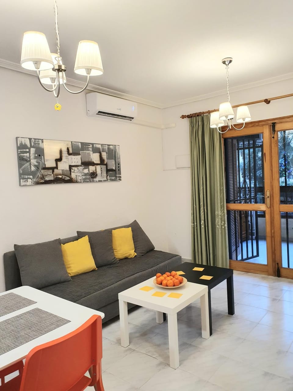 Living room, Seating area