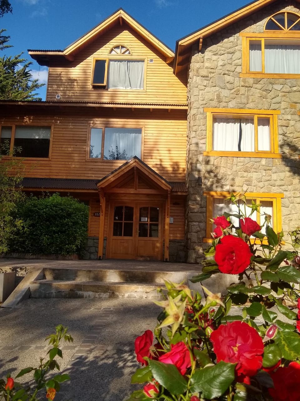 Property building, Facade/entrance, Summer