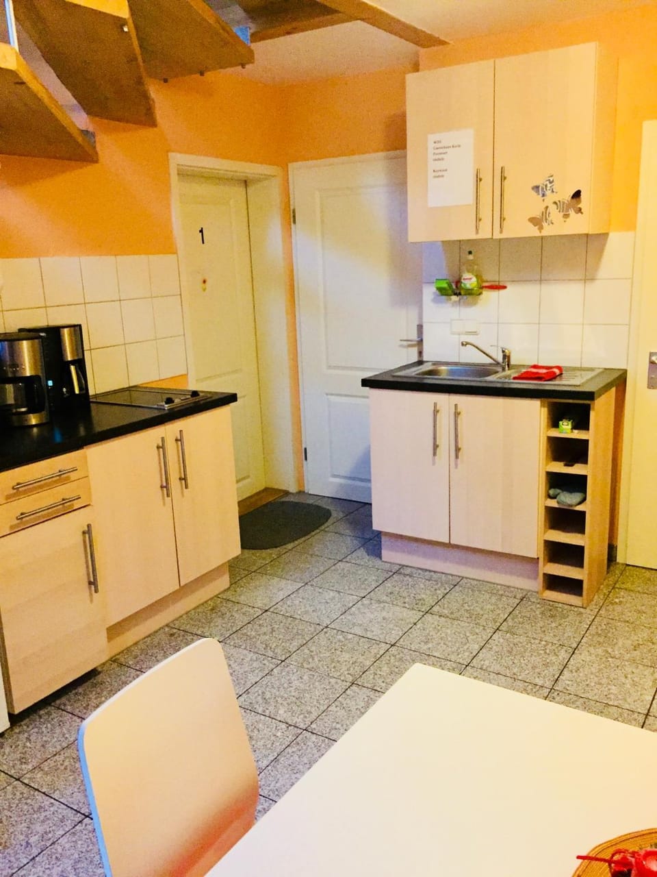 Kitchen or kitchenette, Communal kitchen