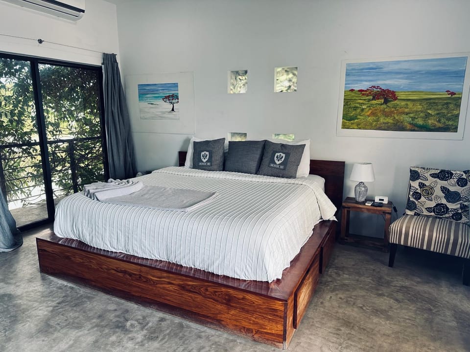 Bed, Bedroom