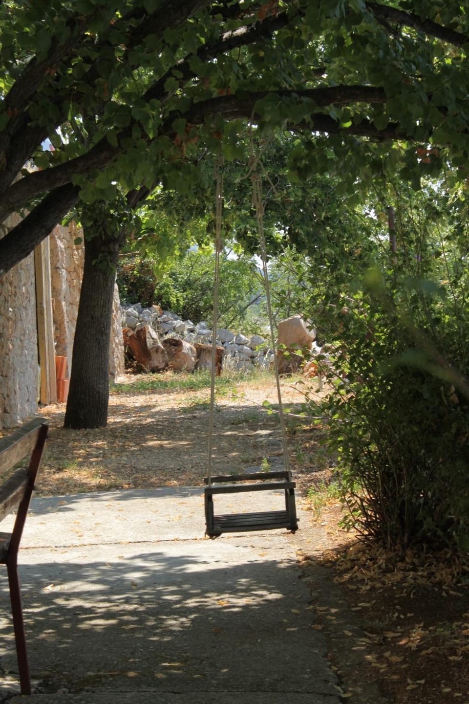 Location, children, Family