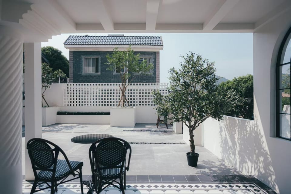 Garden, Balcony/Terrace