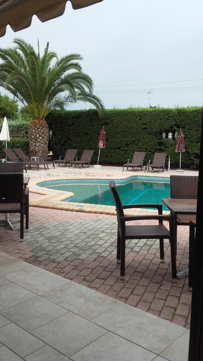 Lounge or bar, Swimming pool