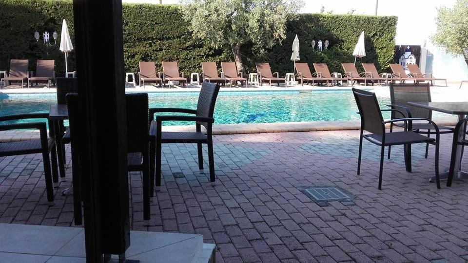Swimming pool