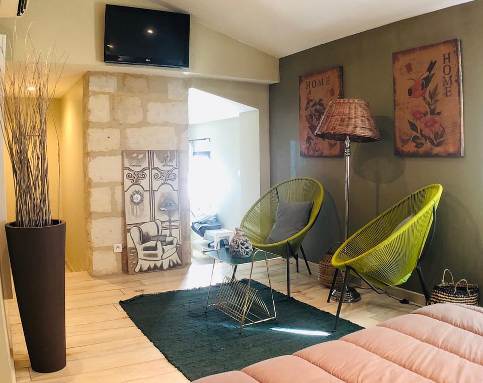 Lounge or bar
