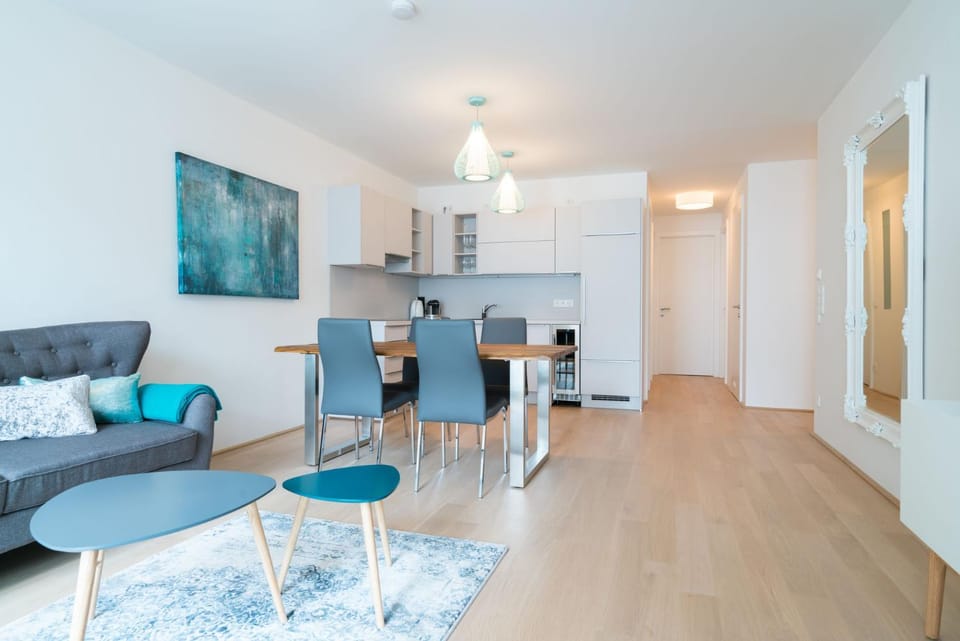 Vienna Residence | Spacious Serviced Apartment in Vienna directly at the U4 Apartment in Vienna