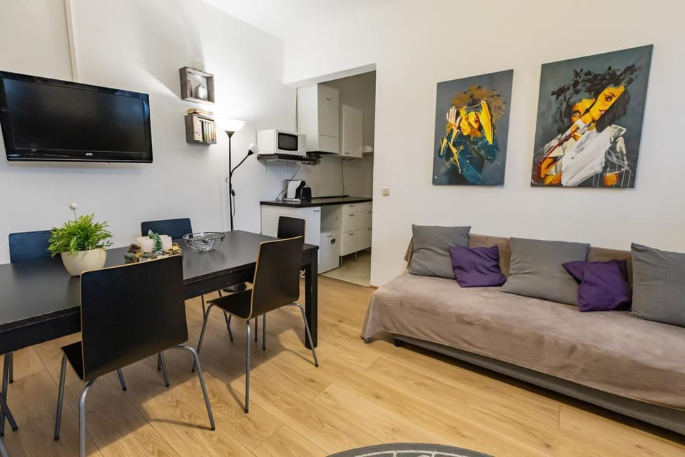 Duplex Apartment - 3 Bedrooms - Bright Living Room Apartment in Vienna