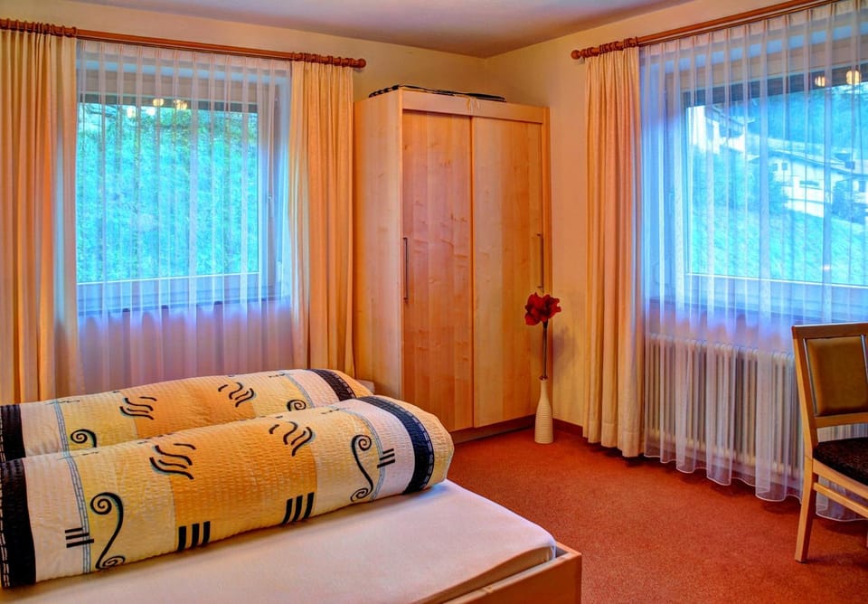 Gästehaus Resi Bed and Breakfast in Tyrol