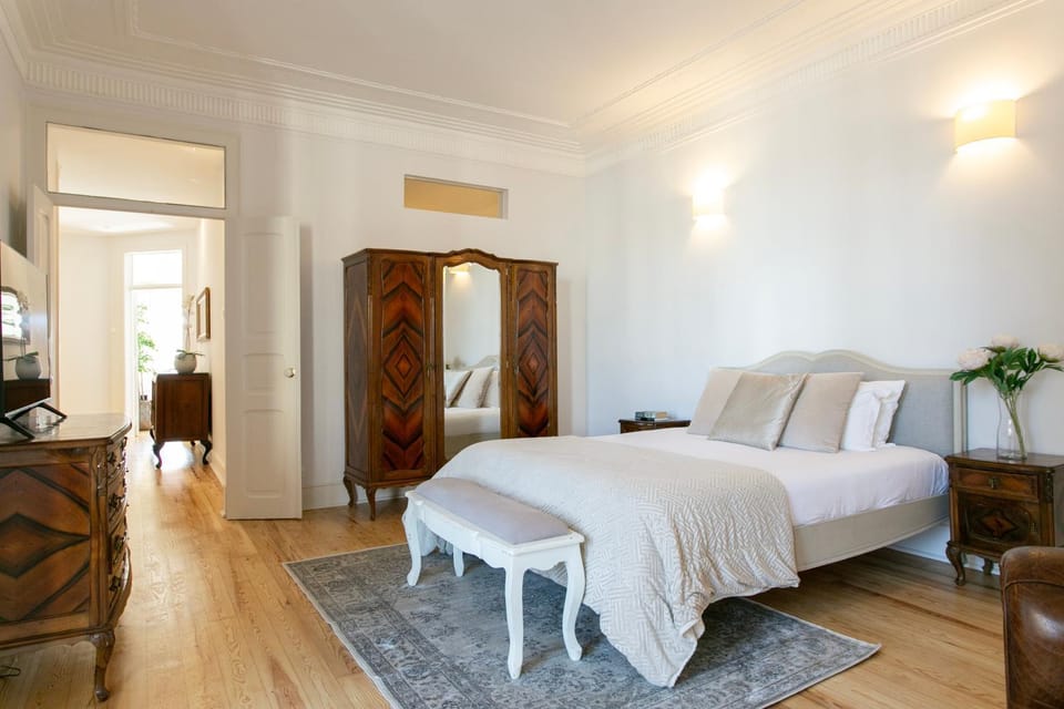Bedroom, wardrobe
