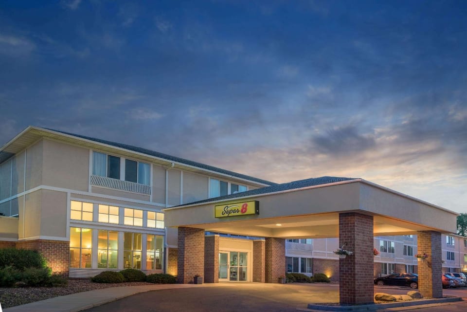 Property building, On site, Time of day, Sunset