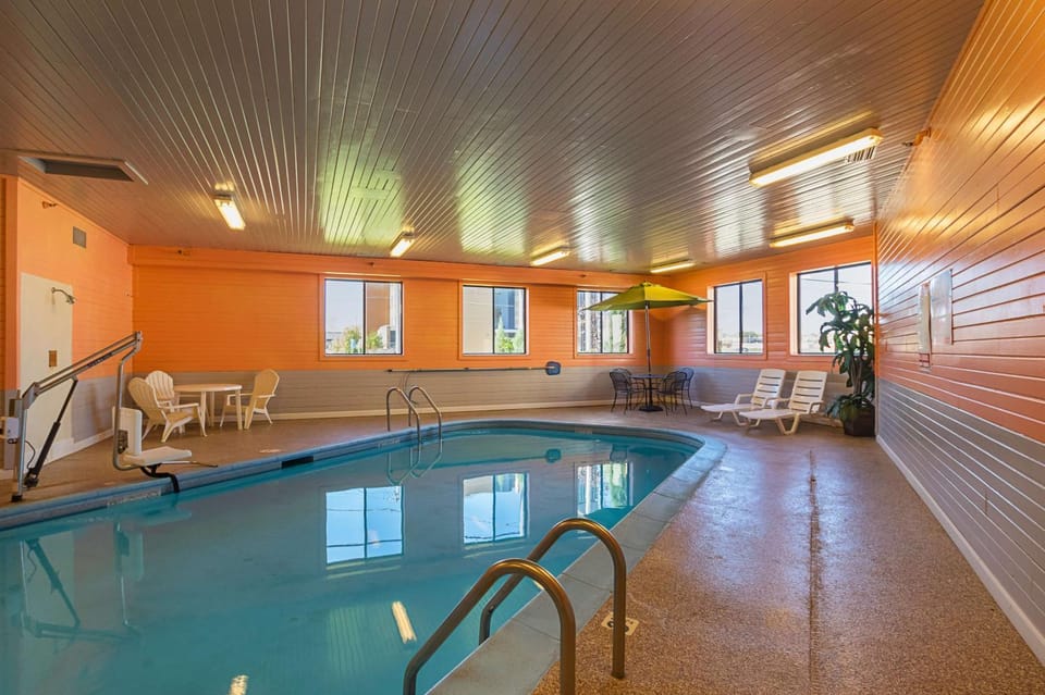 On site, Pool view, Swimming pool, ADAM