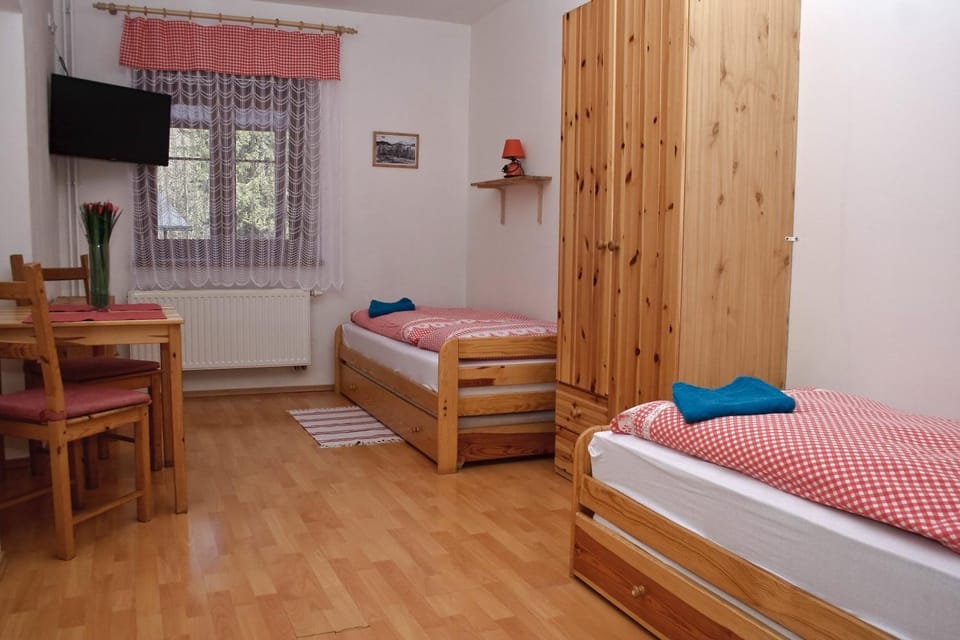 Bed, Bedroom, wardrobe