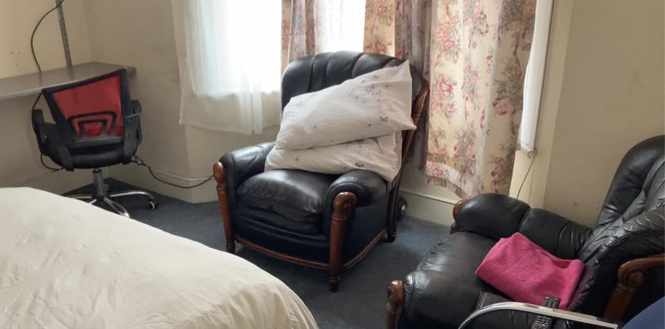Rooms To Let In London Bed and Breakfast in London