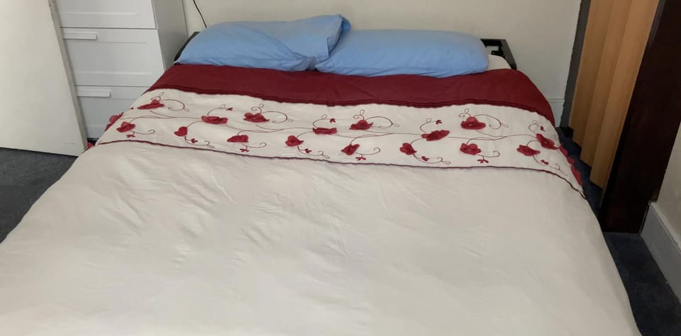 Rooms To Let In London Bed and Breakfast in London