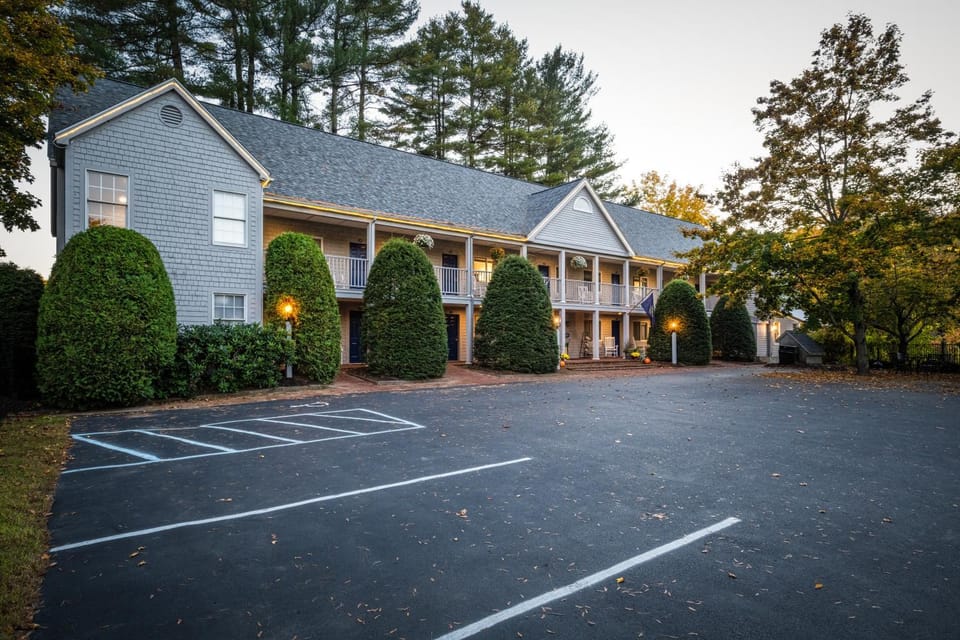 Property building, Day, Parking