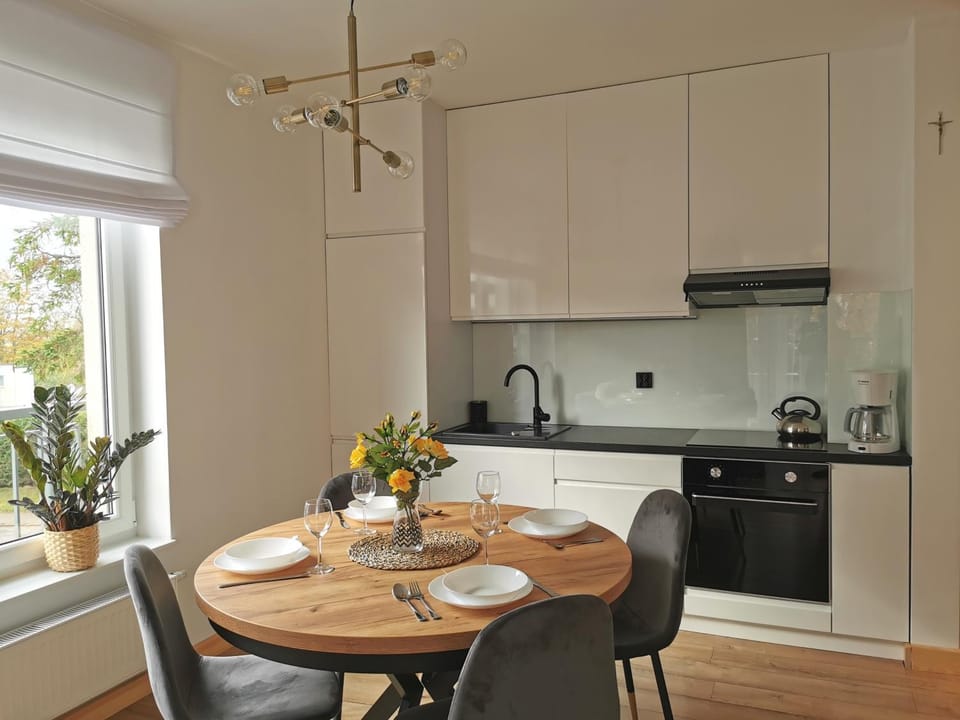 Coffee/tea facilities, Kitchen or kitchenette, Dining area, pet friendly, stove