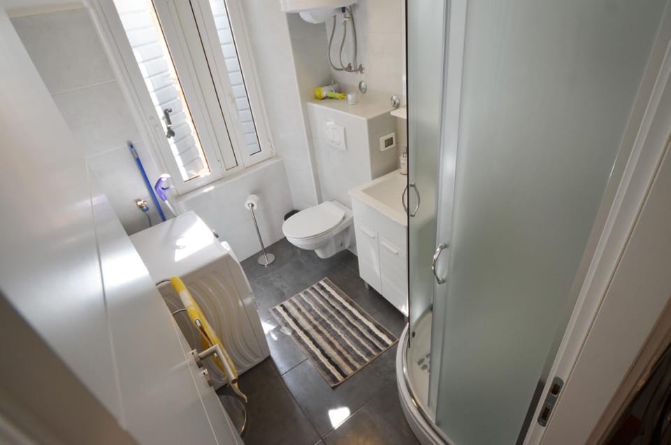 Shower, Toilet, Bathroom, bidet