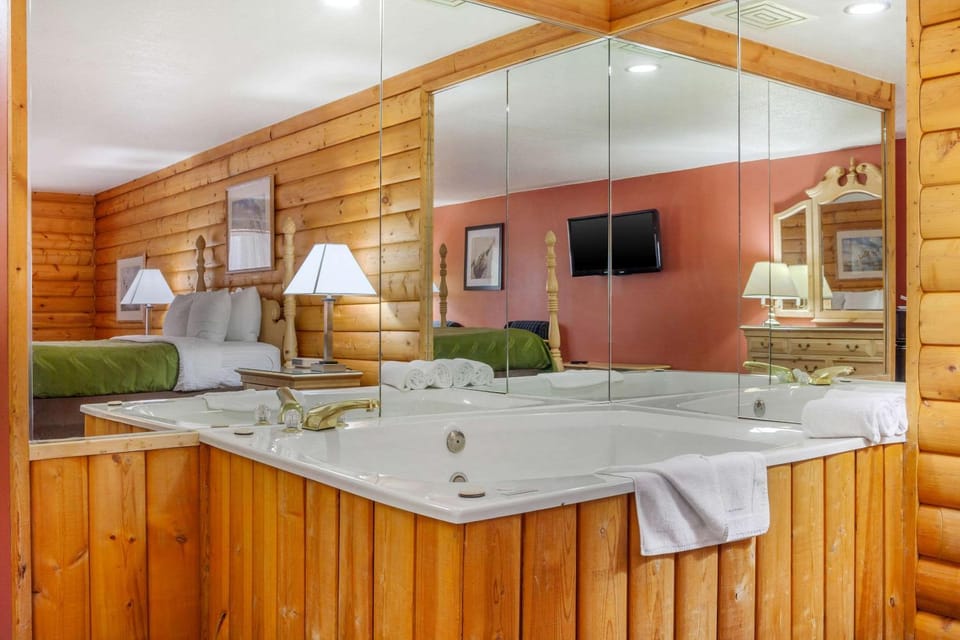 Photo of the whole room, On site