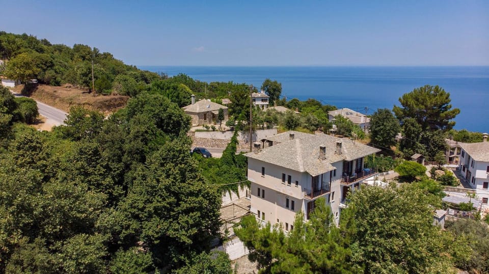 Property building, Day, Natural landscape, Bird's eye view, Sea view