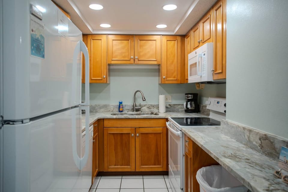401 - Chambre House in Madeira Beach