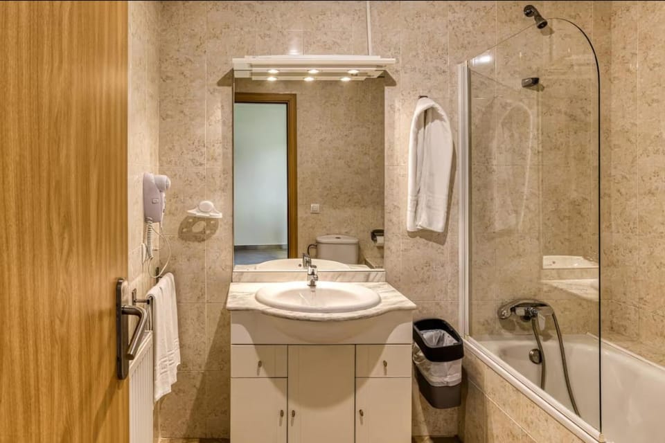 RAQUEL'S - Habitacions i Apartaments turístics - Apartment hotel in Alt Empordà