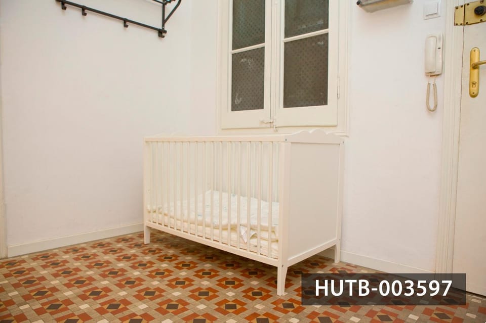 cot
