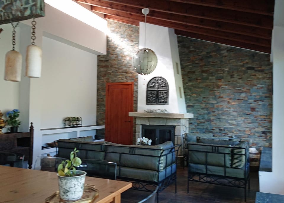 Living room, Photo of the whole room, Seating area