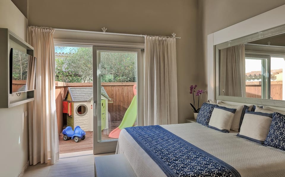 Bathroom, Balcony/Terrace, Other, Garden view