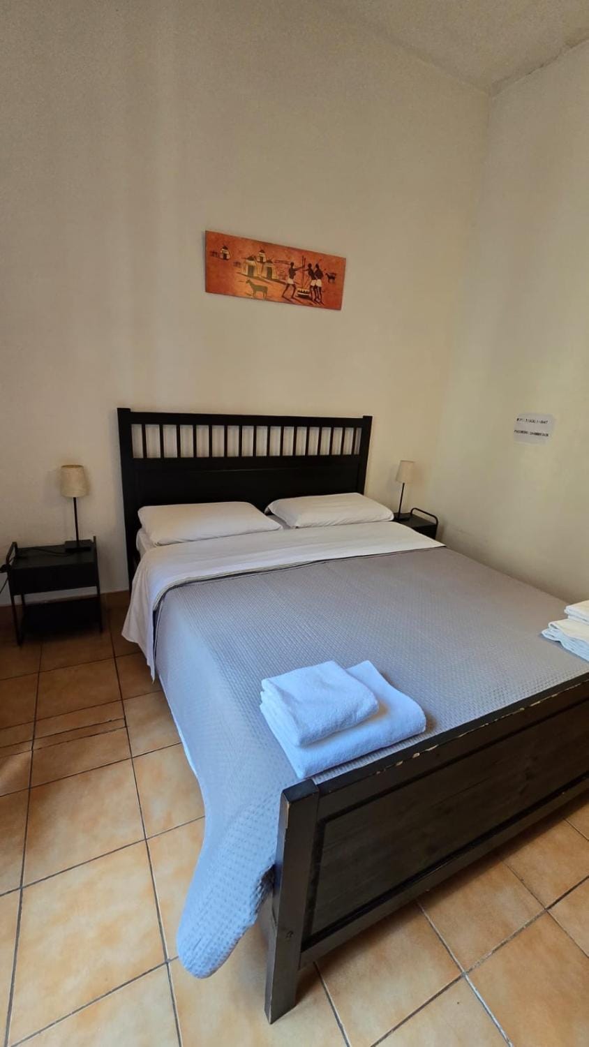 Meltin' Rome Guest House Bed and Breakfast in Rome