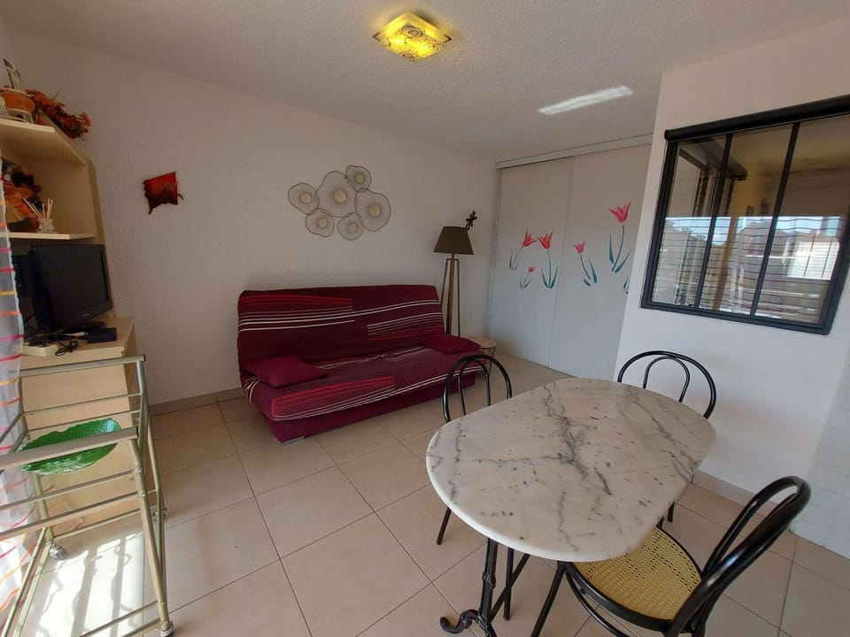 Appartement 2 pièces avec piscine et parking à Marseillan-Plage - FR-1-326-574 Apartment in Marseillan