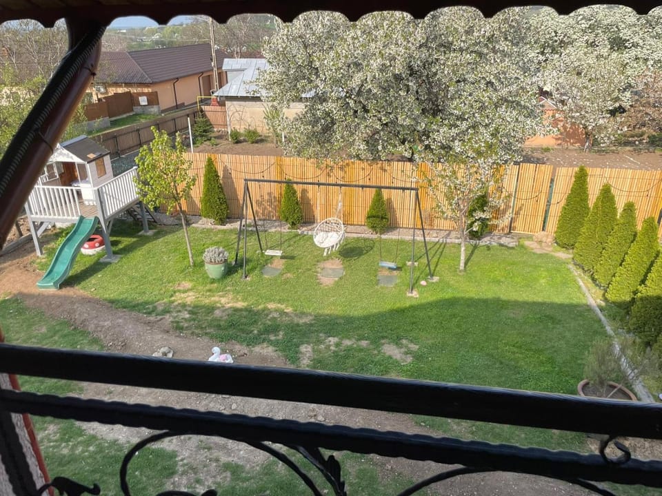 Spring, Day, Garden, Garden view