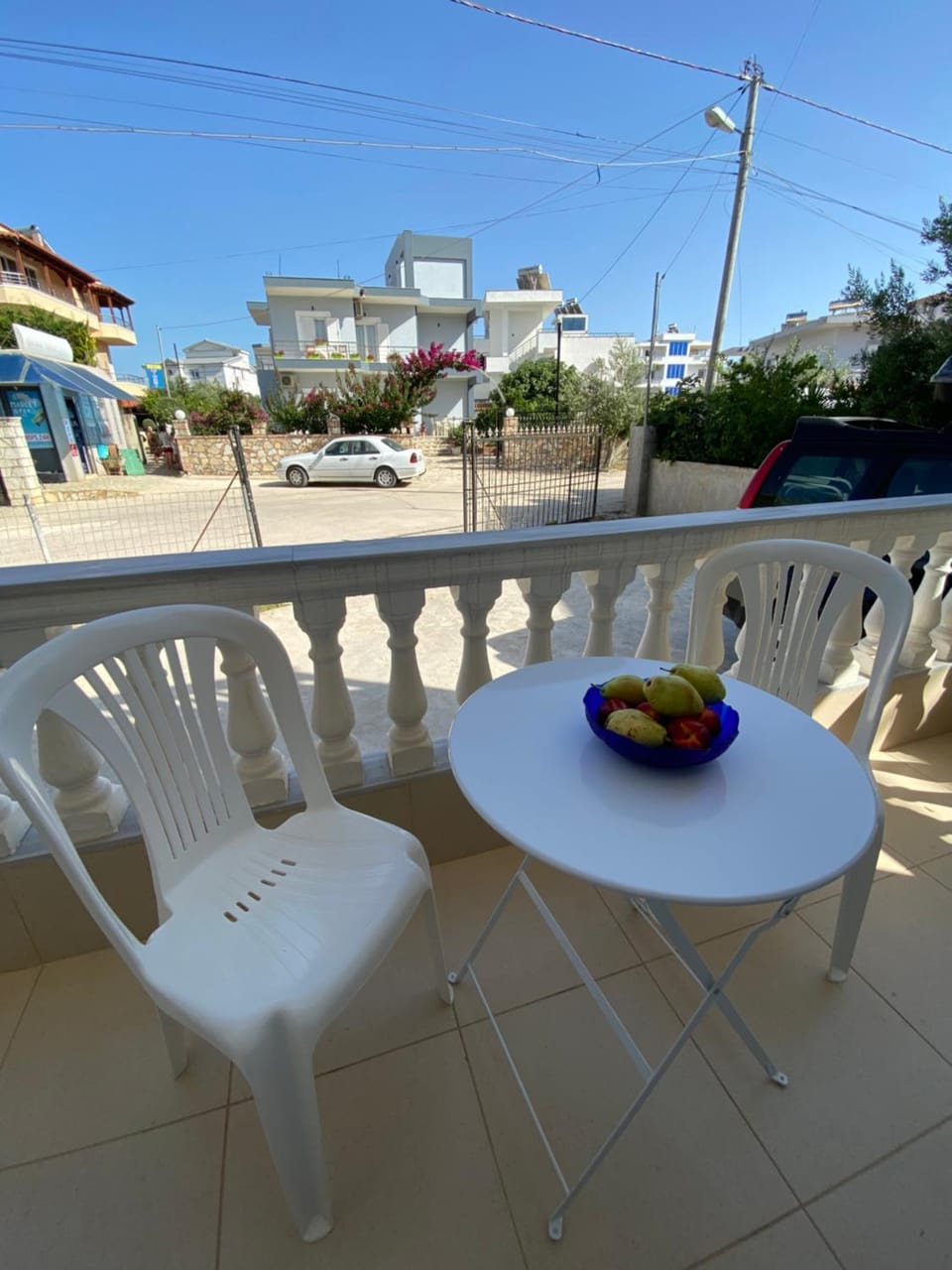 View (from property/room), Seating area, Dining area, Street view, Location, Parking