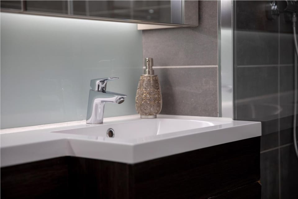 Bathroom, Bedroom