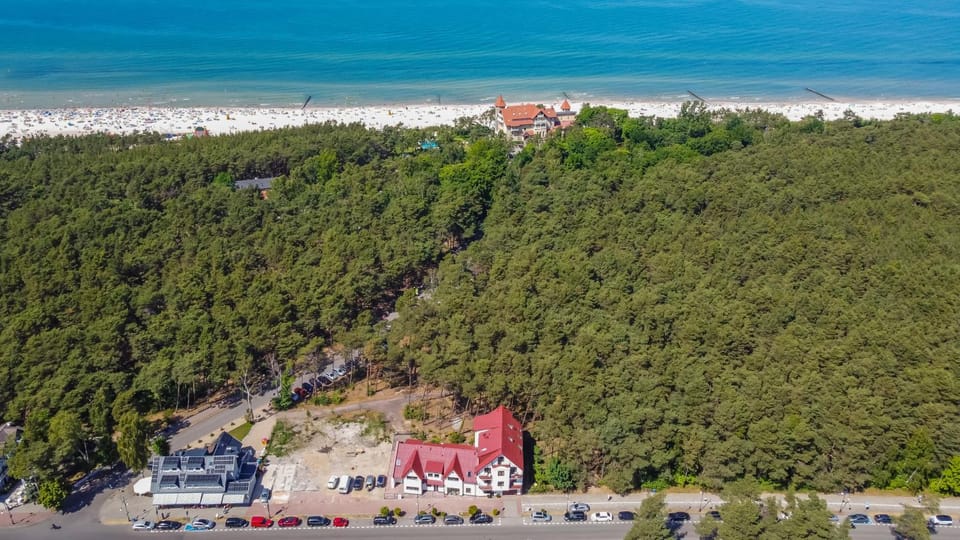 Property building, Bird's eye view, Location