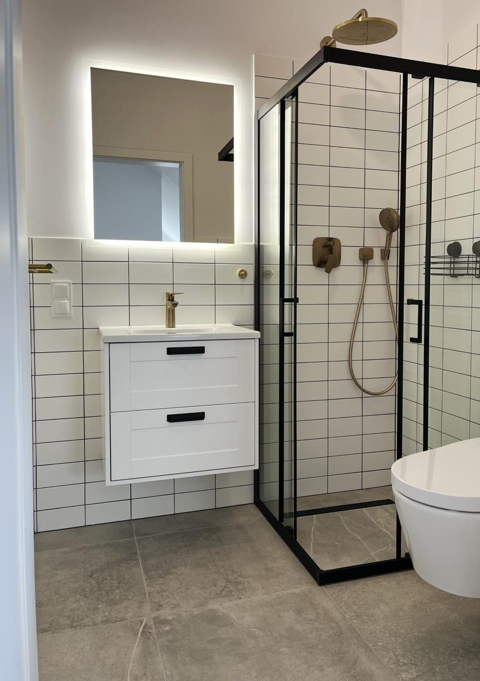Shower, Toilet, Bathroom