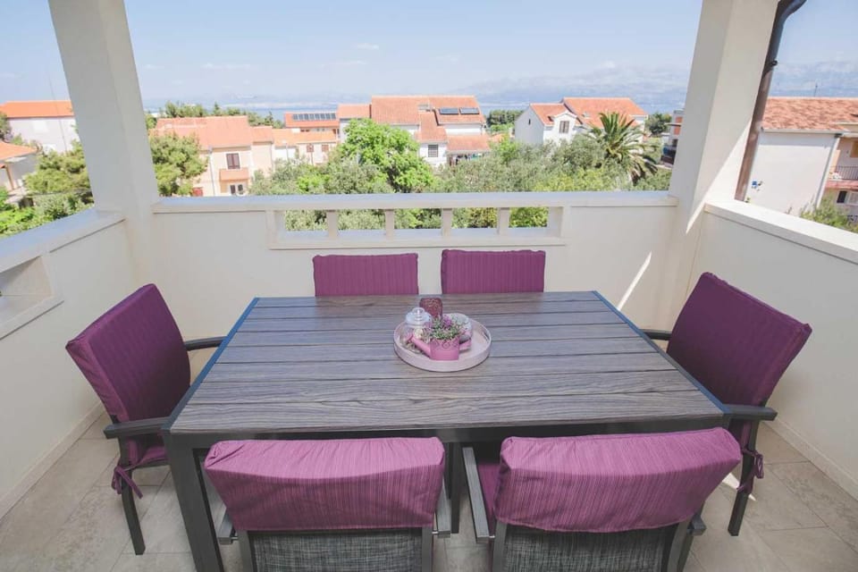View (from property/room), Balcony/Terrace