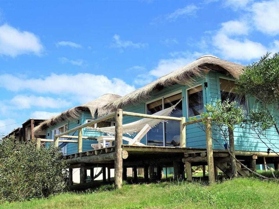 Patio, Fishing, Garden, Snorkeling, Balcony/Terrace, Beach, Pets, Pets