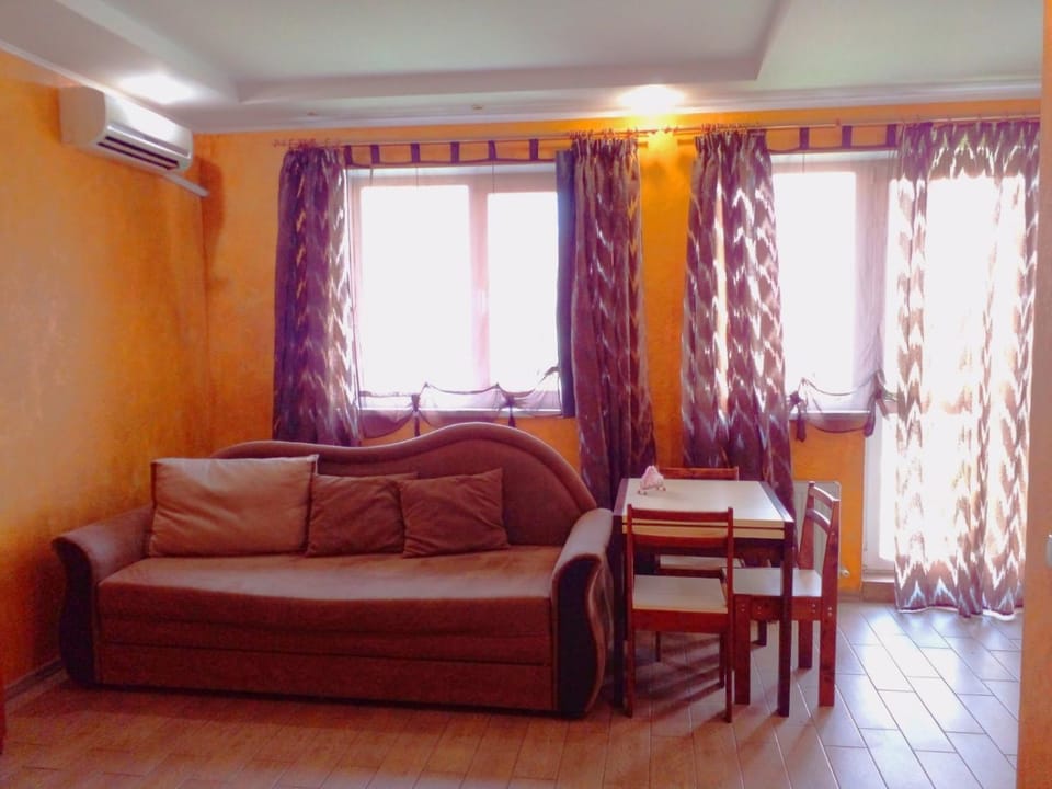 Квартира- студия Apartment in Odessa
