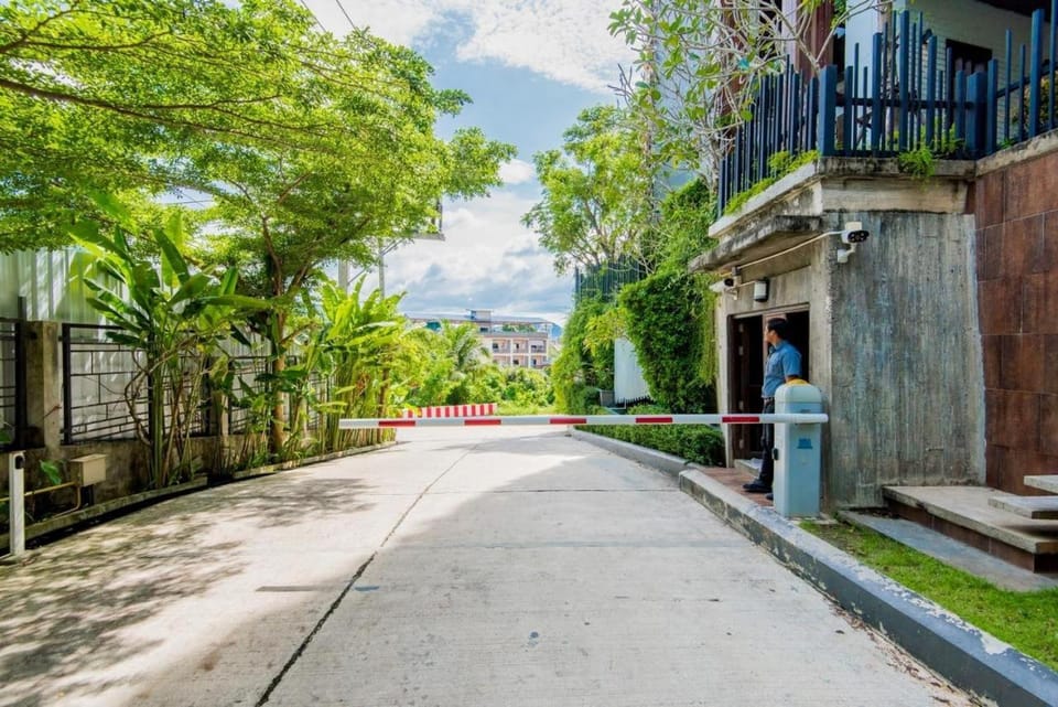 Emerald Terrace Patong Apartment in Patong