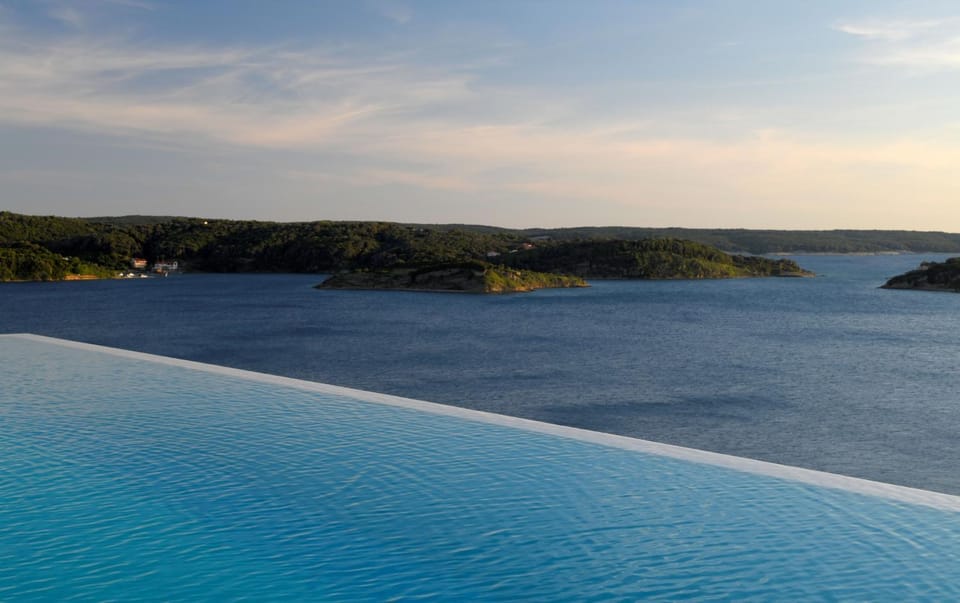 Sea view, Swimming pool