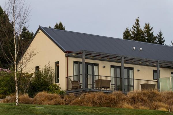 Property building, Garden view