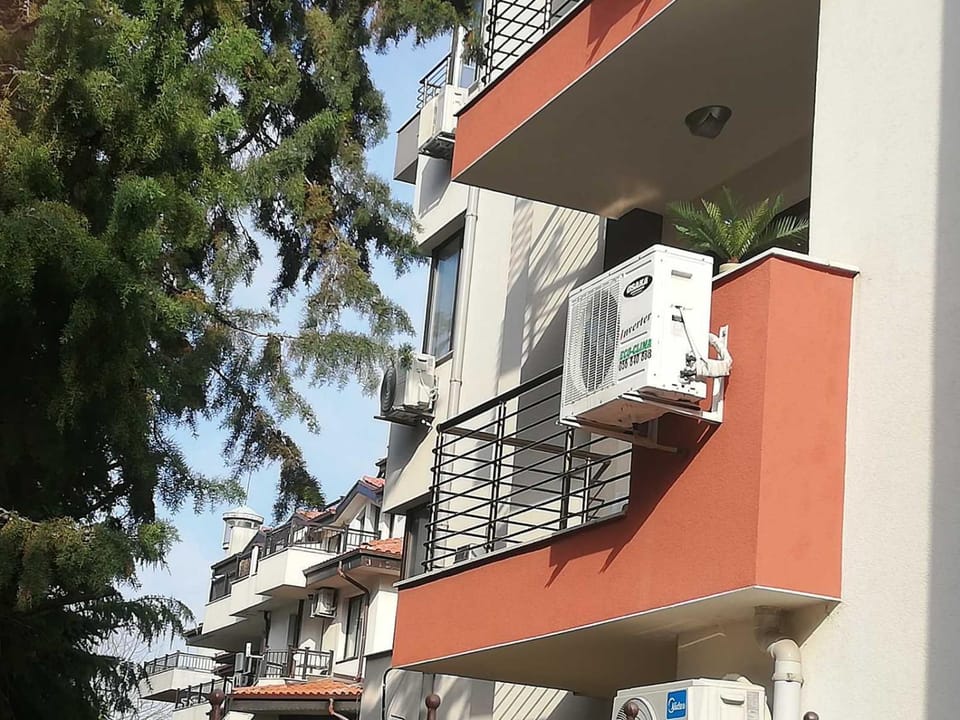 Property building, Balcony/Terrace